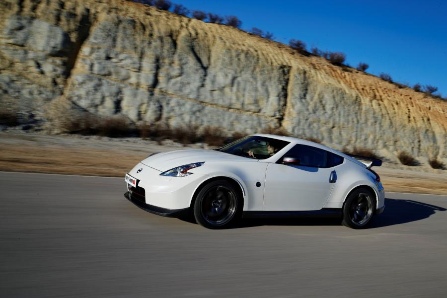  Nissan 370Z by Nismo 2013 года  (фото 4 из 90)